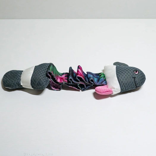 Tug Requin Visuel 1 principal